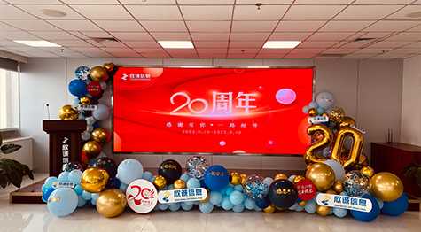 中間底部第一張圖片